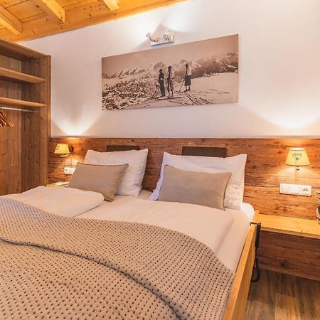Dorfchalets & Apartments - Authentic Experience In Centre Of Kaprun Including Tauernspa And Summercard Ngoại thất bức ảnh