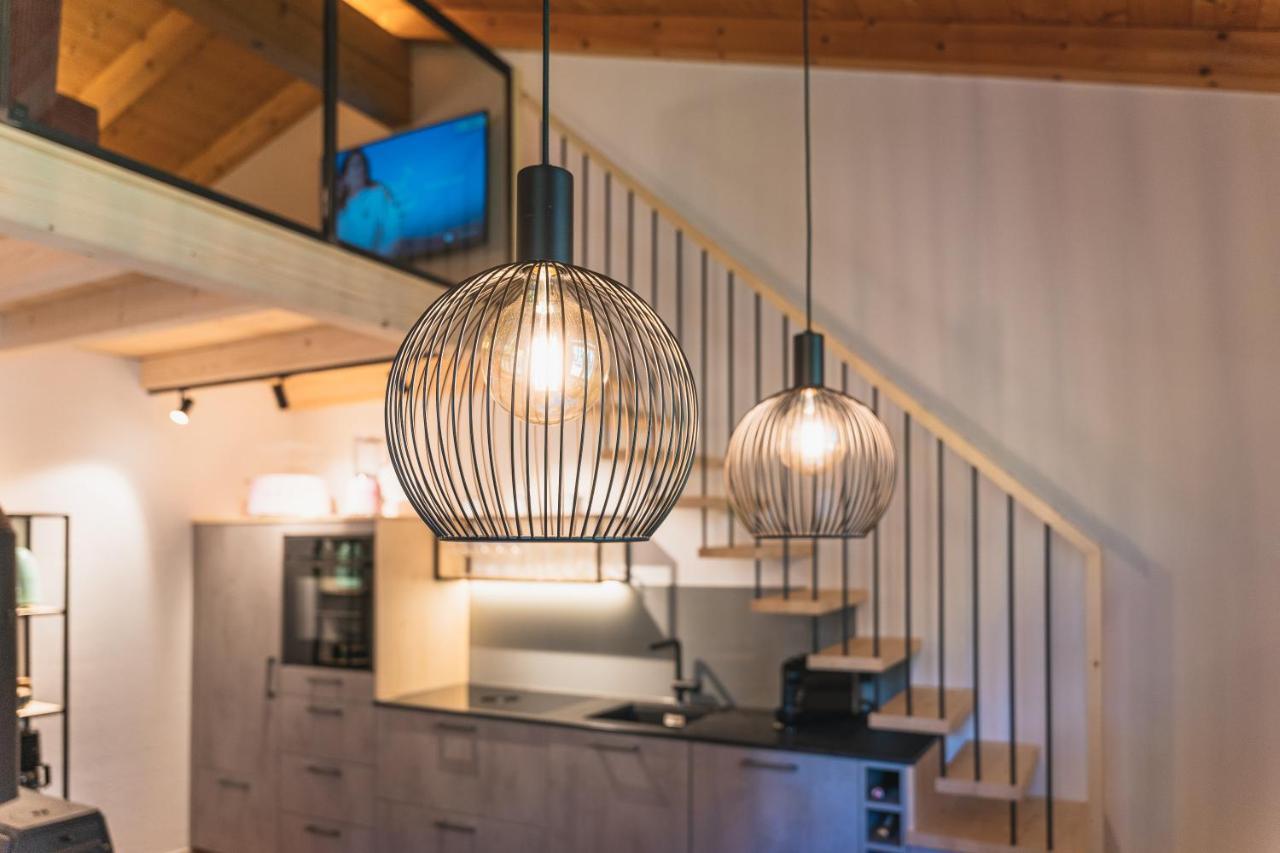 Dorfchalets & Apartments - Authentic Experience In Centre Of Kaprun Including Tauernspa And Summercard Ngoại thất bức ảnh